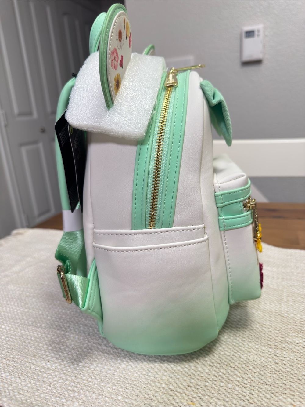 Loungefly Mint Green and White Floral Bow Kids Mini Backpack & Wallet Set - Picture 5 of 10